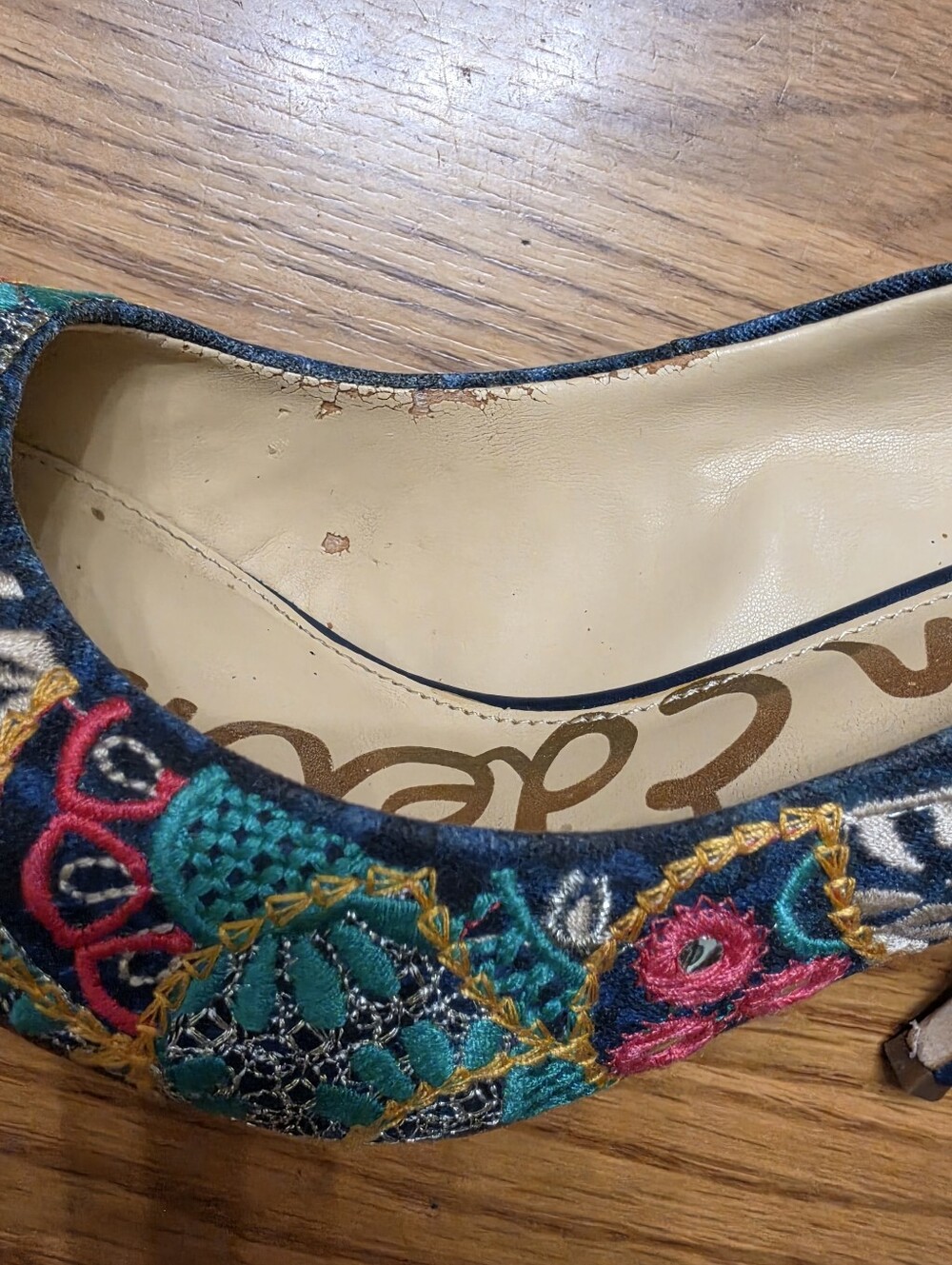 Sam Edelman Teal Floral Embroidered Pointed-Toe Heels - Picture 10 of 14
